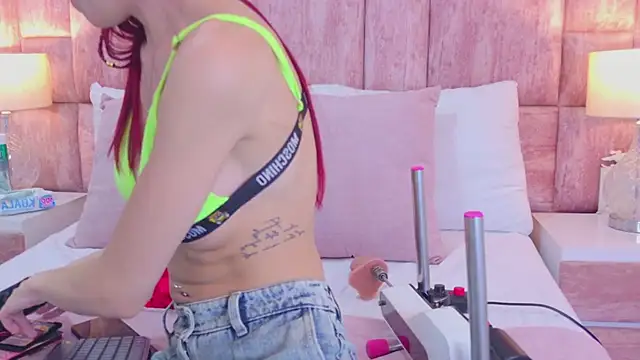 ScarlettFoox online show from March 2026 02:12:01 PM