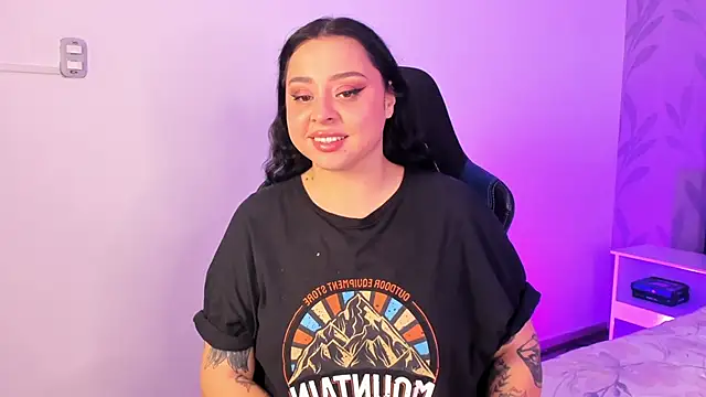 Snapshot of Saarada chatting on February 2026 05:00:02 AM Saarada online show from February 2026 05:00:02 AM