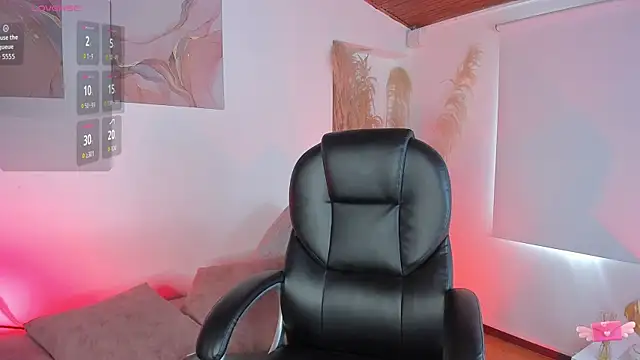 Amelie Wine online show from April 2026 02:58:01 PM