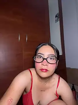 Snapshot of SaharaArisa chatting on May 2026 07:52:01 PM SaharaArisa online show from May 2026 07:52:01 PM