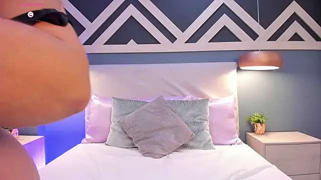 Snapshot of SofiaBahamon chatting on January 2026 07:11:01 PM SofiaBahamon online show from January 2026 07:11:01 PM