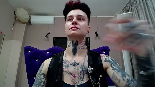 Snapshot of KennyXSX chatting on June 2026 11:42:02 AM KennyXSX online show from June 2026 11:42:02 AM