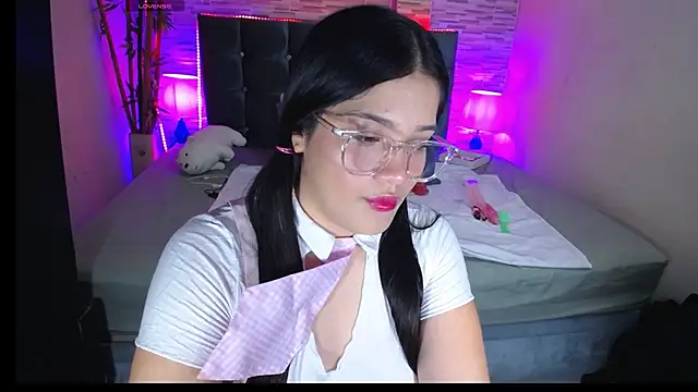 Valeri hot22 online show from April 2026 09:15:01 PM