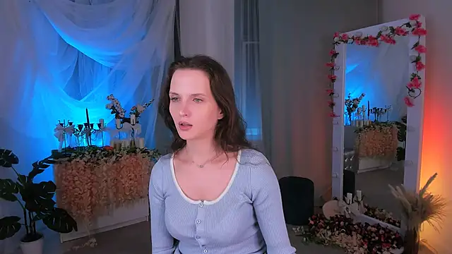 Snapshot of Ariadna_Shy chatting on February 2025 05:34:01 AM Ariadna Shy online show from February 2025 05:34:01 AM