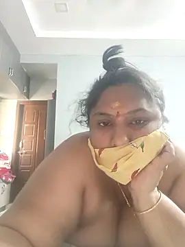 Snapshot of Telugumistress chatting on May 2026 06:21:02 AM Telugumistress online show from May 2026 06:21:02 AM