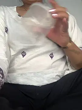 missmisha01 online show from January 2026 02:53:02 PM