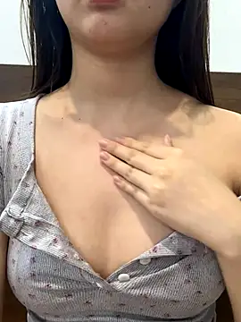 Snapshot of Zinmeo20 chatting on December 2025 09:29:02 AM Zinmeo20 online show from December 2025 09:29:02 AM