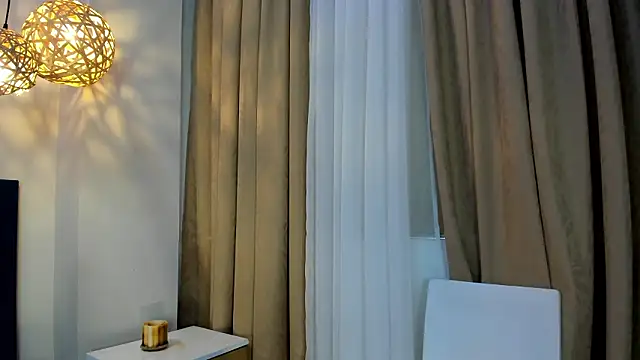 GahiaBelucci online show from February 2026 11:59:01 AM