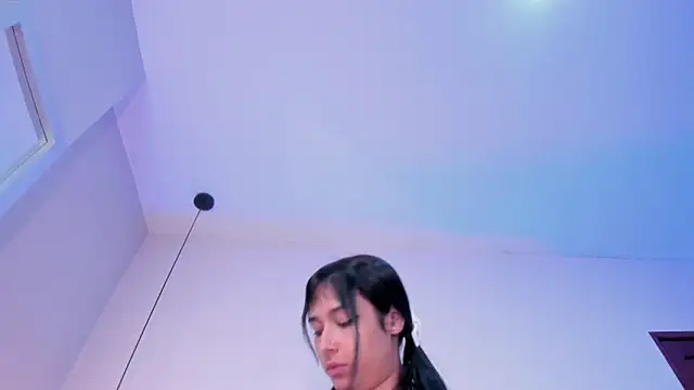 GahiaBelucci online show from March 2026 11:38:01 AM