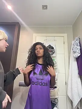 MikaScarlet online show from April 2026 05:29:01 PM