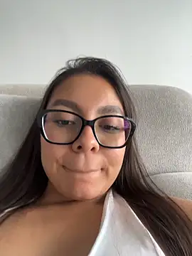 Nicollewest1 online show from March 2026 07:14:02 PM