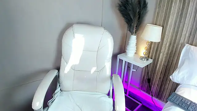 FiorelaSton online show from March 2026 04:14:01 AM