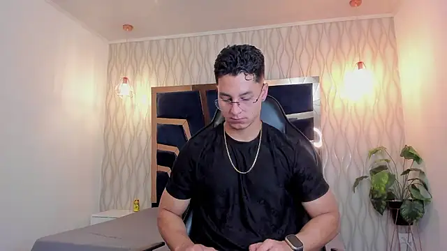 Noah Clarkk online show from March 2026 05:27:02 PM