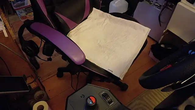 Gay-Versaut online show from April 2026 10:00:02 PM