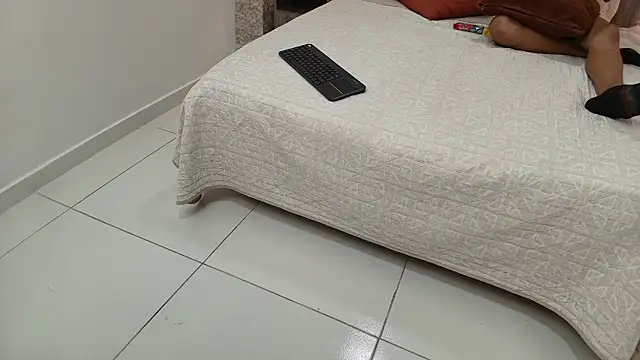 Snapshot of zoe_bermudez chatting on December 2025 01:28:01 PM zoe bermudez online show from December 2025 01:28:01 PM