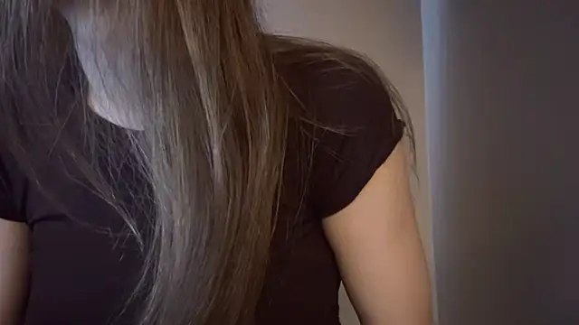 lisa montana online show from February 2026 06:22:02 AM