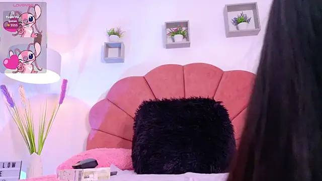 Luna Blumer online show from January 2026 07:41:02 PM