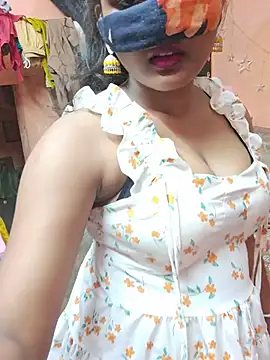 Babyx00 online show from January 2026 04:44:01 PM