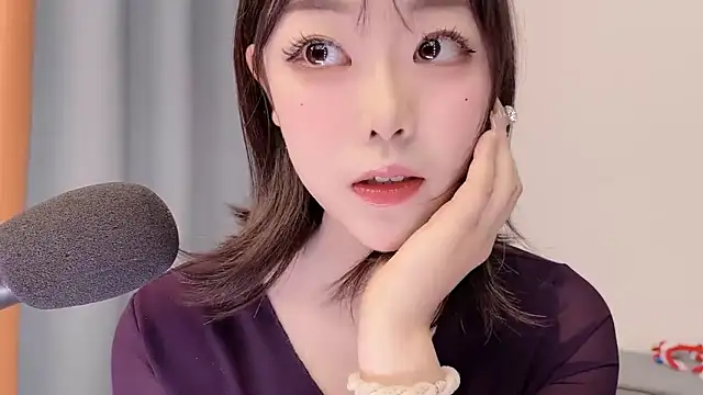 smalldaisy online show from March 2026 02:33:02 AM