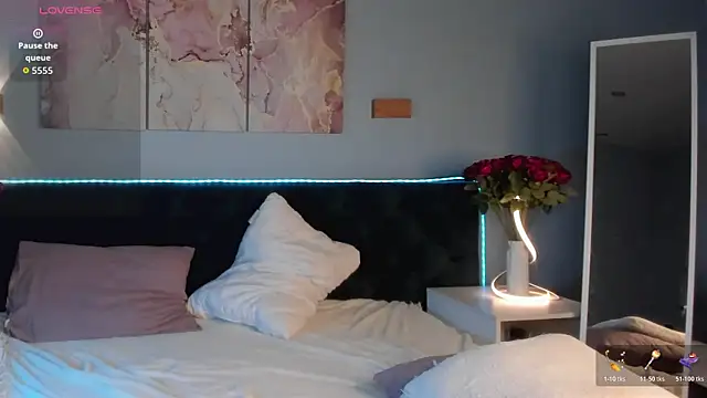 Snapshot of Mary_Hart chatting on December 2025 02:46:01 PM Mary Hart online show from December 2025 02:46:01 PM