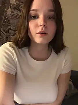 ElenaMariee online show from December 2025 10:06:01 PM