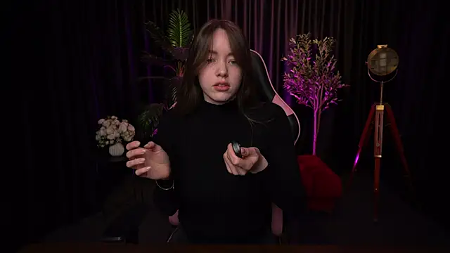 Velouraa online show from April 2026 09:26:01 PM