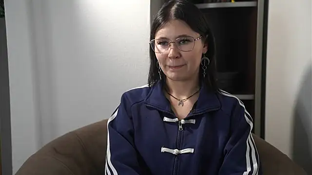 TienBobe online show from December 2025 11:28:01 AM