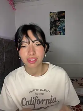 Snapshot of junorise23 chatting on February 2026 04:31:01 AM junorise23 online show from February 2026 04:31:01 AM