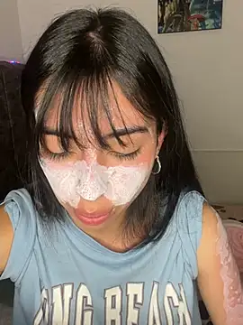 Snapshot of junorise23 chatting on February 2026 04:00:01 AM junorise23 online show from February 2026 04:00:01 AM