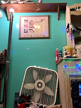 Snapshot of bellywelly69420 chatting on December 2025 03:02:01 AM bellywelly69420 online show from December 2025 03:02:01 AM