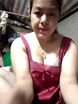 Snapshot of Lucky_cutee chatting on April 2026 11:20:01 AM Lucky cutee online show from April 2026 11:20:01 AM