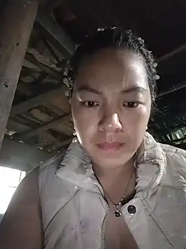 Snapshot of Lucky_cutee chatting on May 2026 11:23:01 PM Lucky cutee online show from May 2026 11:23:01 PM