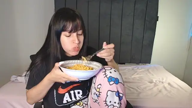 Sofii unicorn online show from March 2026 04:48:01 PM