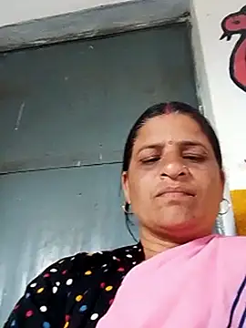 Snapshot of CUTE_Ishpa chatting on February 2026 06:28:02 AM CUTE Ishpa online show from February 2026 06:28:02 AM