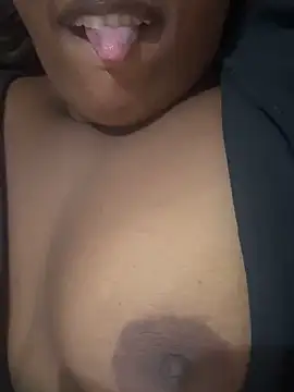 amorasecy online show from February 2026 12:14:01 PM