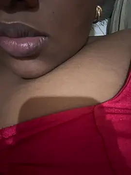 amorasecy online show from July 2026 11:26:01 PM