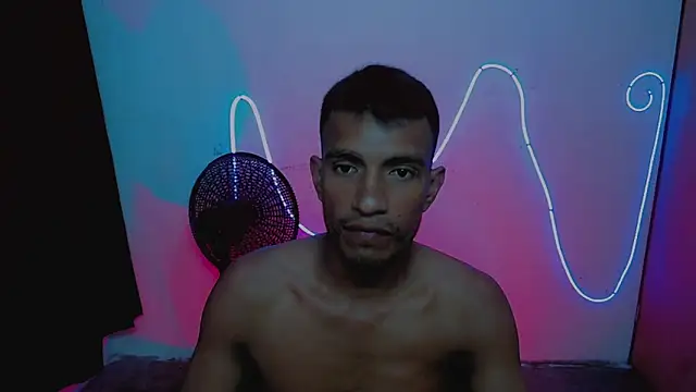 Yeison 777  online show from December 2025 03:57:01 AM