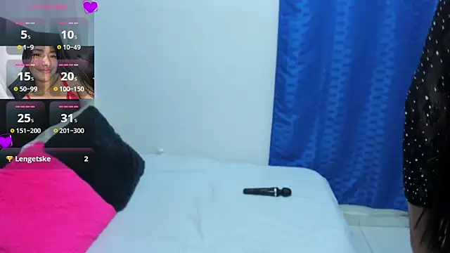 arianax20 online show from April 2026 01:12:01 PM