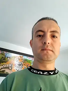 Kaiserion2 online show from December 2025 02:57:02 PM