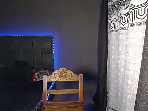 MAXIMILAINO-XXX online show from February 2026 11:42:02 PM