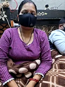 Radhacpl9528 online show from January 2026 03:49:01 PM