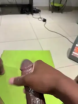 Daddy3rdlegx online show from April 2026 03:17:01 PM