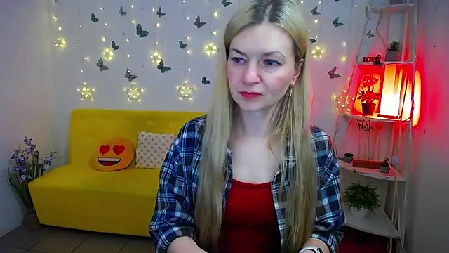 Snapshot of MelissaTyler chatting on April 2026 11:27:02 AM MelissaTyler online show from April 2026 11:27:02 AM