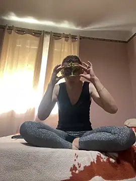 SexyMamiVee online show from April 2026 09:18:01 AM