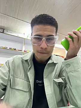 Latin Paisa Boy online show from February 2026 03:17:02 PM