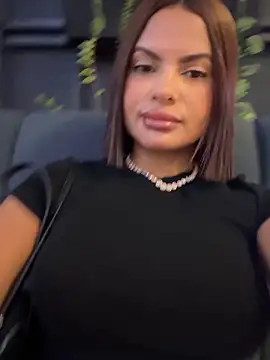 Snapshot of Irina_Velvett chatting on May 2026 10:59:01 PM Irina Velvett online show from May 2026 10:59:01 PM
