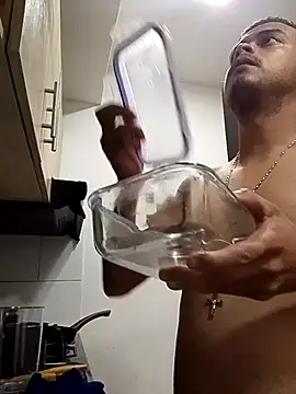 soytorres92 online show from May 2026 06:54:01 AM