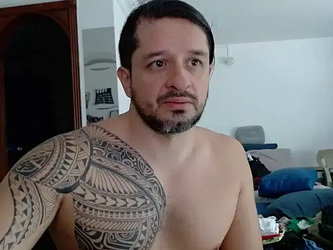 gonzzohunterr online show from June 2026 06:28:02 PM