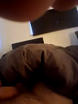 Snapshot of bittengirls chatting on December 2025 09:28:02 AM bittengirls online show from December 2025 09:28:02 AM