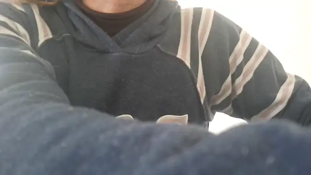 Snapshot of Filipasantoss1 chatting on December 2025 03:09:02 PM Filipasantoss1 online show from December 2025 03:09:02 PM